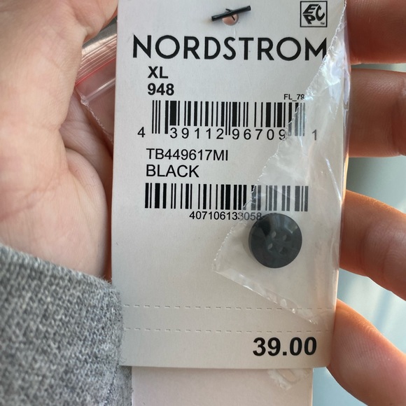 NORDSTROM tank - Picture 2 of 2
